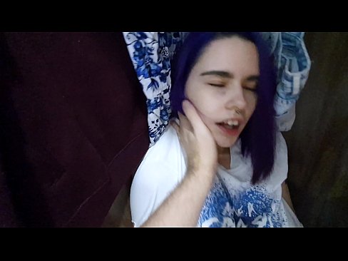 ❤️ Achọtara nwanne m nwanyị na kọbọd ma nyere ya aka ❤️ Anal video ️❤